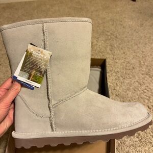 NIB Bear Paw Suede Boots